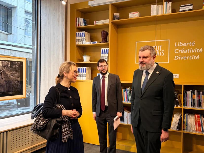 Ukrainian Photographer Oleksandr Hliadielov's Exhibition Opens in Belgrade