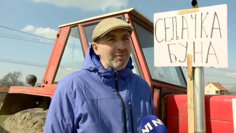 Police Prevent Villagers from Blocking Road Over Damaged Bridge in Serbia