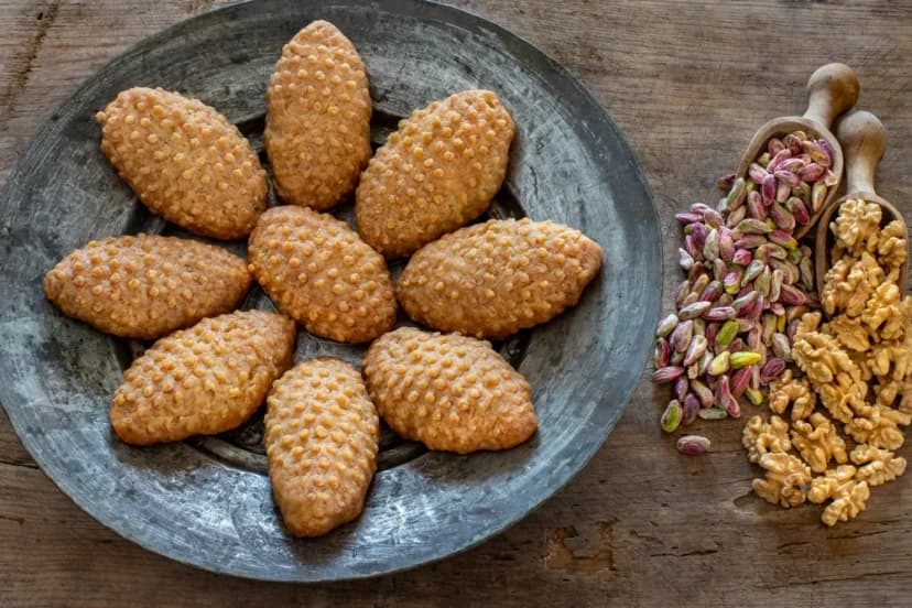 Recipe of the day: Date cookies that melt in your mouth