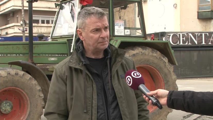 Serbian Opposition Leader Criticizes Vučić's Focus on Tomato Imports Amid Farmers' Plight