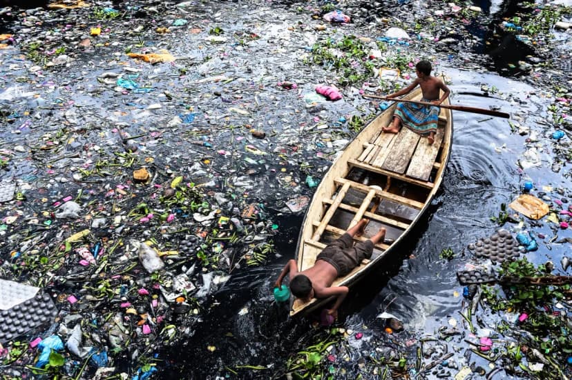 Life on the Buriganga, One of the World's Most Polluted Rivers