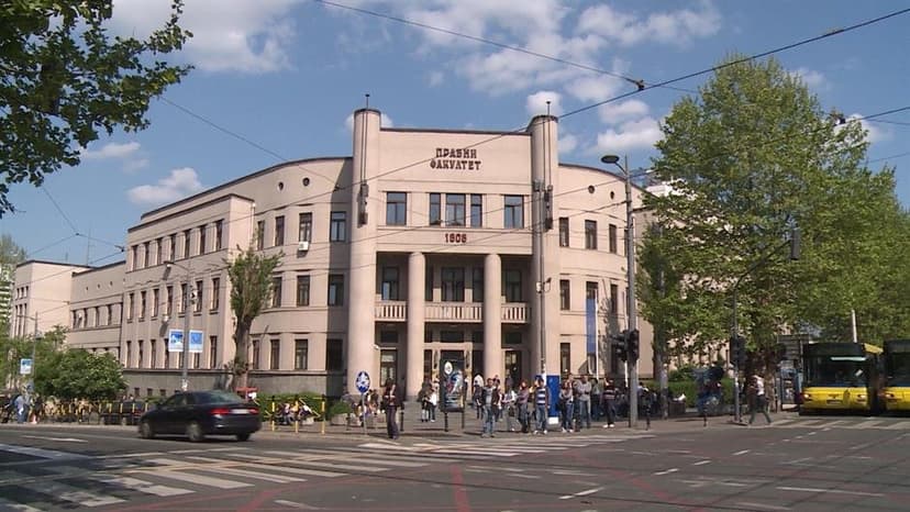Controversy at Belgrade Law Faculty: Banners Alluding to Belivuk, Professor Vuletić Faces Disciplinary Action