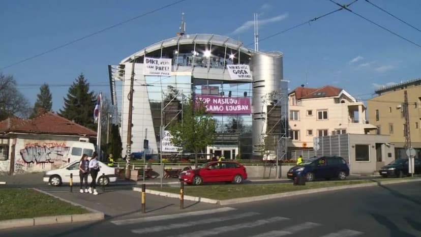 Bosanski Telekom Removes Pink TV from Offer Amid Controversy