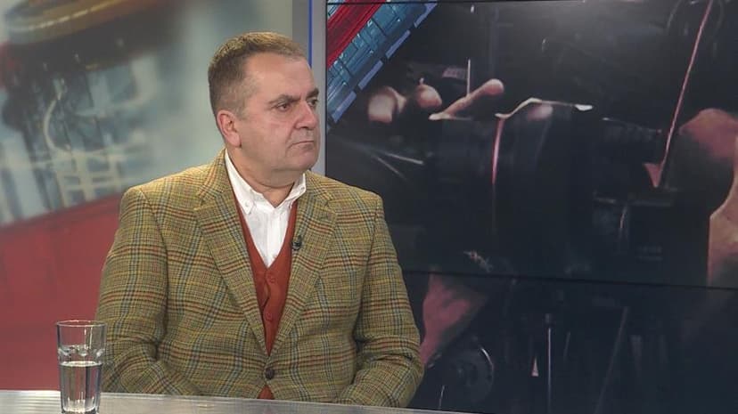 Ombudsman Emphasizes Children's Input on Mobile Phone Ban in Schools