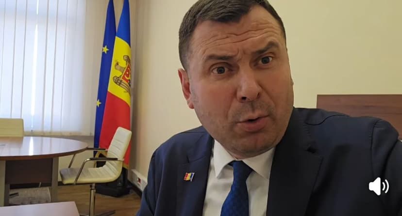 Moldovan MP Vasile Costiuc Denies Refusing to Pay Bus Fare in Naples