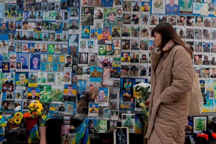 Mens Ukraine mindes, skal læserne i Rusland stadig have »den særlige militæroperation« forklaret