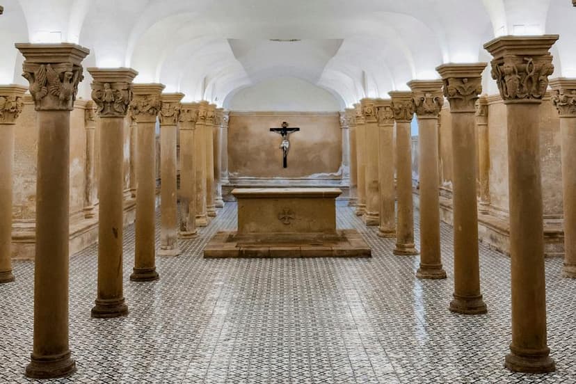 Do you know the city? The most lavishly decorated building took over 200 years to build