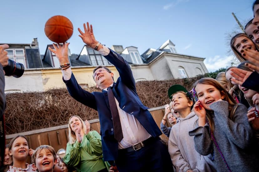 Danish Parties Propose Billions for School Investments