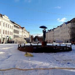 Tartu's Town Hall Square ice rink closes as winter slowly comes to an end