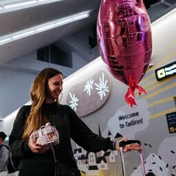 'My plan for today is just sleep': Estonian tourists arrive back in Tallinn from Middle East