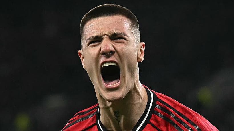 Sesko comes off bench to score Man Utd winner at Everton