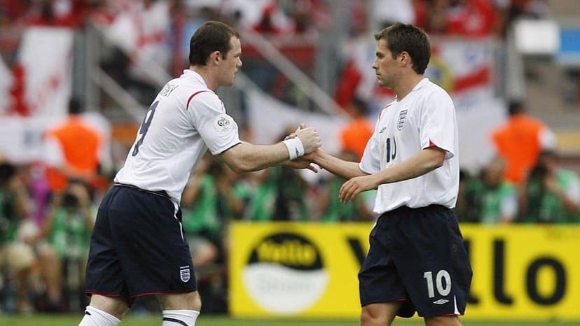 🎧 Rooney meets Owen - who was better at 18?