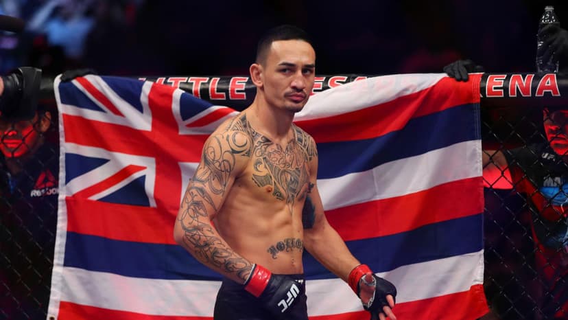Max Holloway Ahead of Schedule for Oliveira Rematch