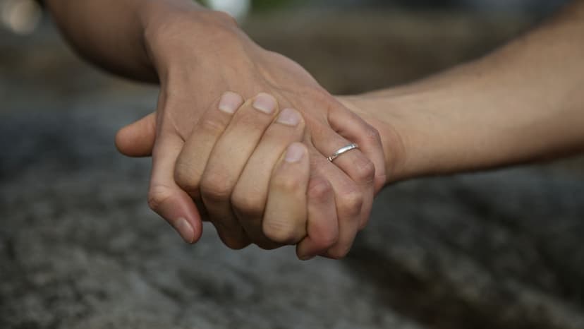 Varberg water crisis, Swedish prenup record, Sollefteå birth rates, another Paralympic medal for Modin