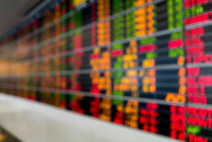 Thai Stock Exchange Rallies Post-Election Amid Coalition Formation