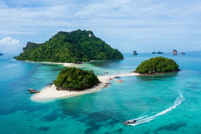 Tourism stimulus eyed to address slowdown