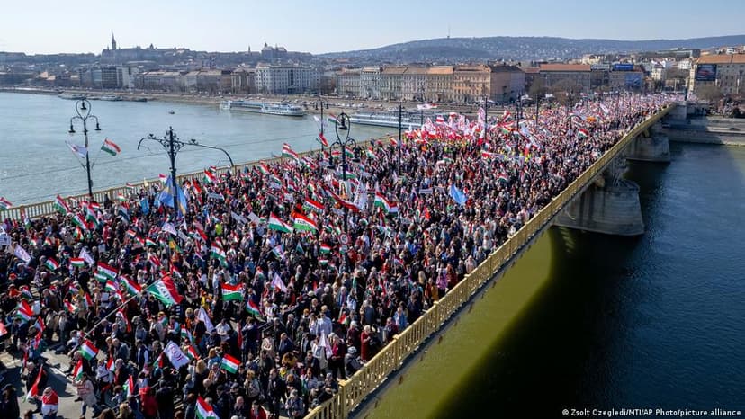 Orbán and Magyar Hold Rival Rallies on March 15th National Day