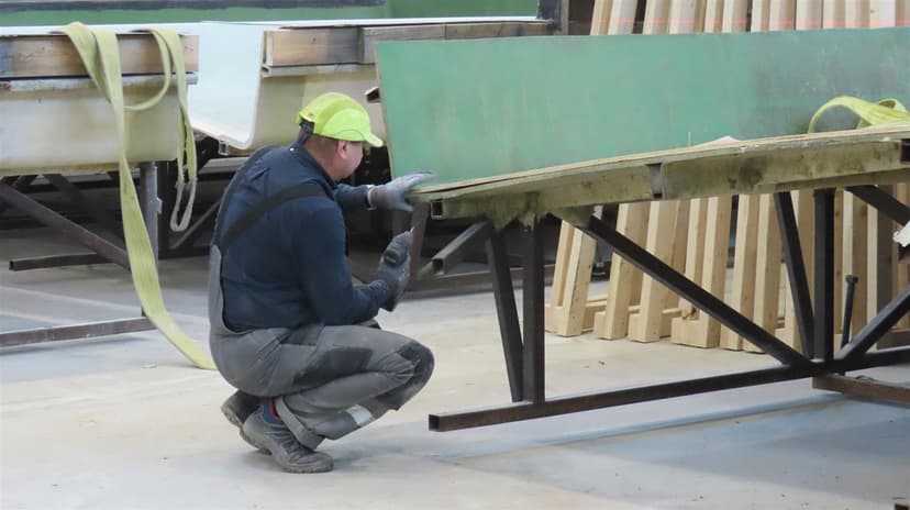 Latvian Trade Unions Seek Presidential Support Against Overtime Pay Cuts