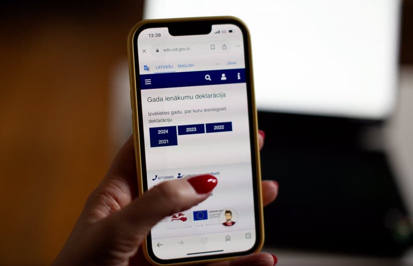 Latvian State Revenue Service receives nearly 210,500 income declarations by Monday morning