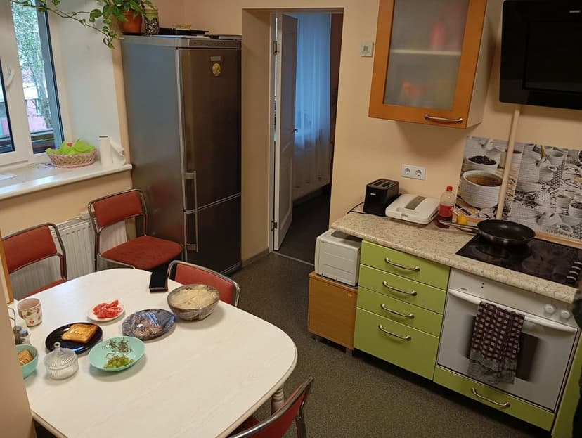 Latvia Reduces Support for Ukrainian Refugees: 60-Day Accommodation and Lower Food Compensation