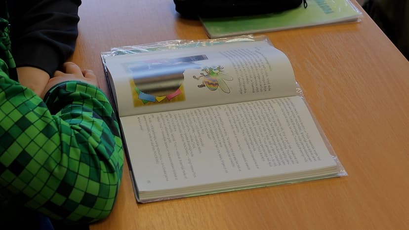 Ten Riga Schools Lag in Transition to Latvian-Language Education