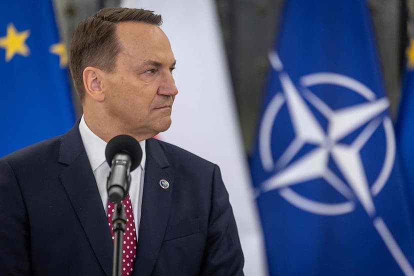 Polish Foreign Minister Sikorski: Kremlin Will Not Retreat, Will Continue to Test Borders