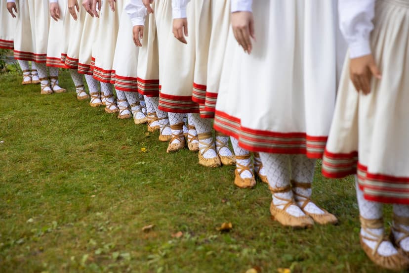 Vai zini, ka eilendera «Smuka, smuka meitiņa» aizsākumi meklējami Vācijā?
