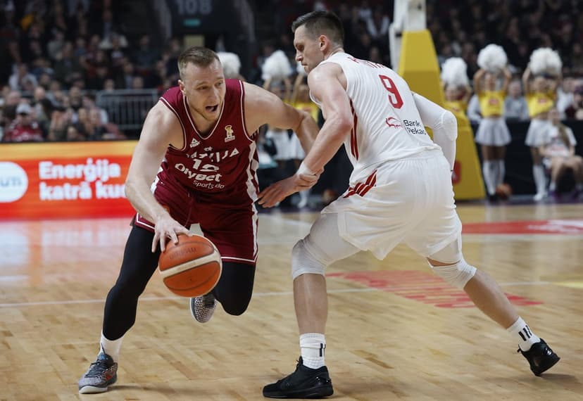 Latvian basketball players unbreakable, but lose to Poland in the last second of the match. Highlights