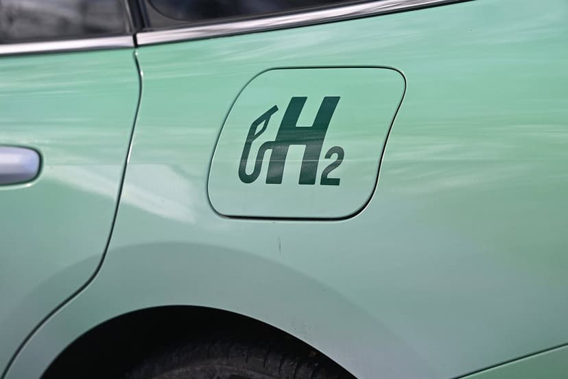 Scientists Advocate for Green Hydrogen in Latvia's Economy