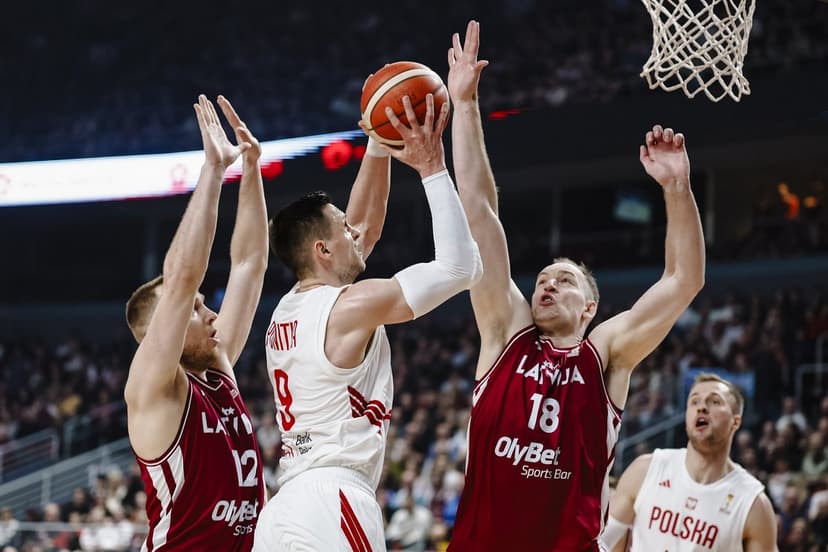 Latvian basketball players suffer defeat in Poland, the path to the World Cup finals becomes more thorny. Key moments