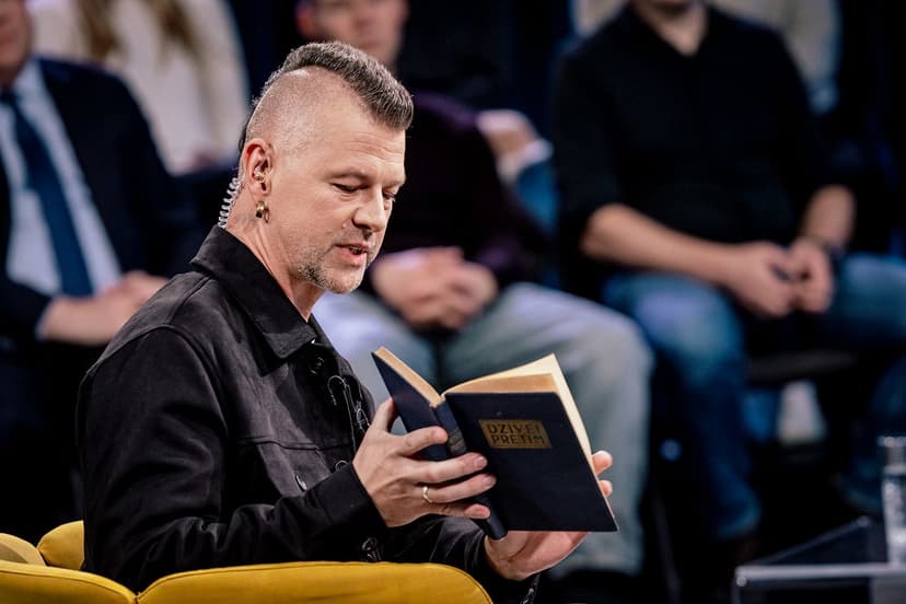 Esam gatavi runāt par sarežģītām vēstures tēmām. Raidījums «Izvēle Nr. 1» spējis izlauzties cauri izklaides troksnim
