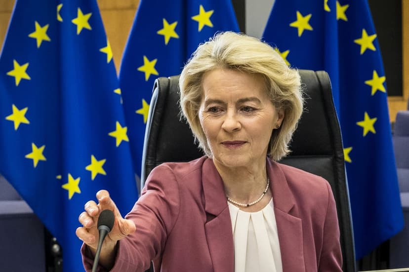 Medijs: Nesaskaņotie EK vadītājas izteikumi par karu Tuvajos Austrumos raisa neapmierinātību ES
