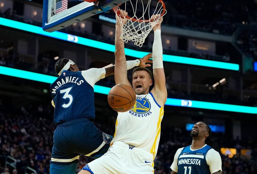 Porziņģis scores 20 points, Warriors lose fourth game in a row