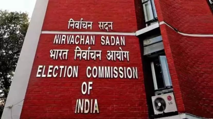 Indian Election Commission Suspends Seven Bengal Officials