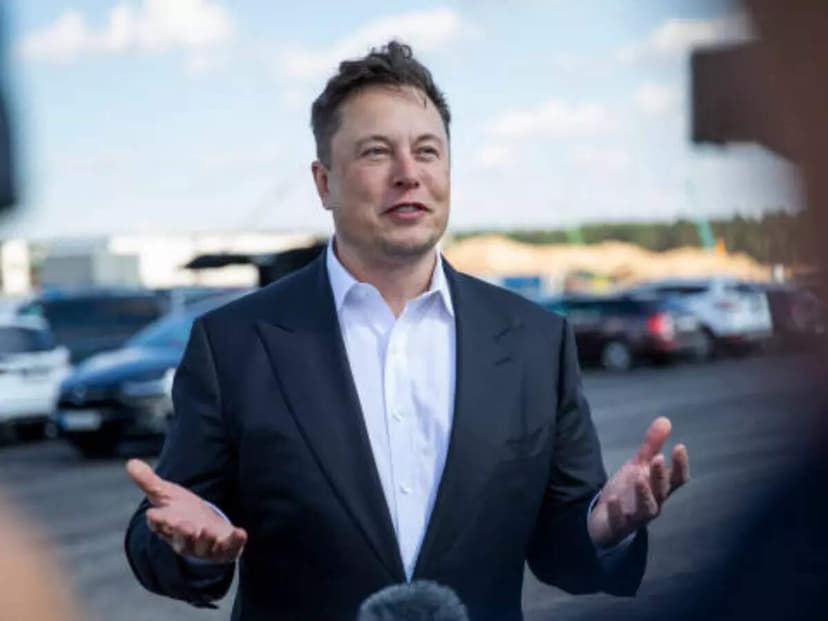 Elon Musk Clarifies Net Worth Primarily in Stocks, Not Cash