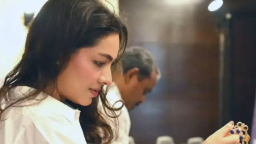 Single Mother Overcomes Adversity to Lead 230-Year-Old Jewelry Business