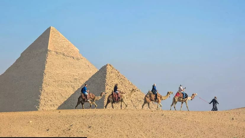 Satellite Radar Study Claims Vast Underground Structures Beneath Egypt's Giza Pyramid