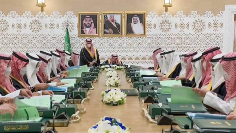 Saudi Cabinet Rejects Israeli Land Laws Amid Founding Day Preparations