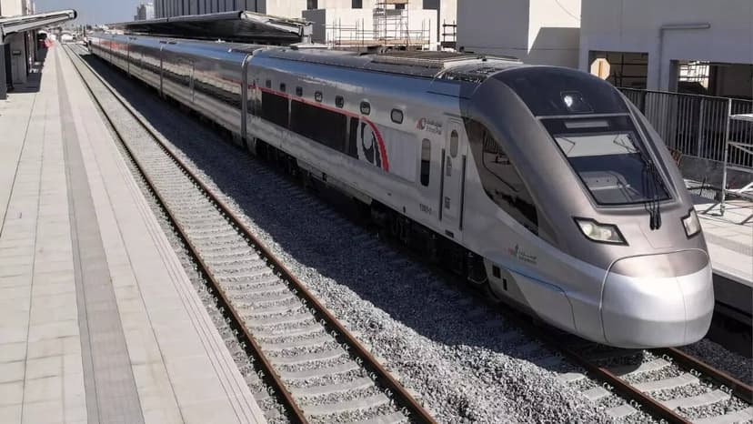 UAE residents return home on 3 exceptional Etihad Rail trains from Saudi border