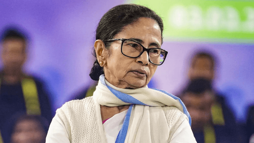 Mamata Banerjee Flags Photo as Proof of Respect for President
