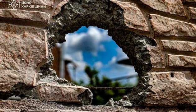 Russian Artillery Shelling Kills One in Inhulets, Kherson Oblast