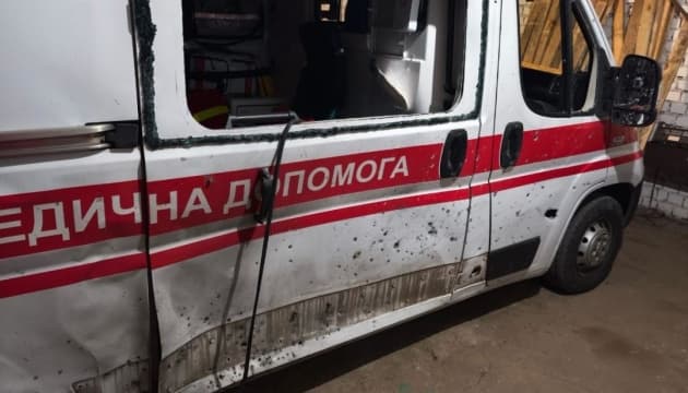 Russian troops shell hospital in Kherson, three wounded