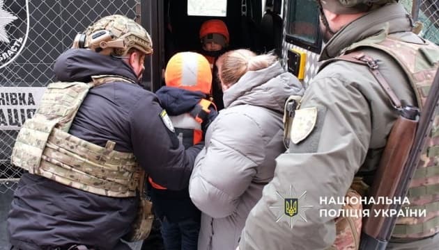 Biggest challenge in evacuating children parents’ reluctance to leave, says head of juvenile police