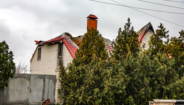 Russian army shells Kherson, leaving dead and injured