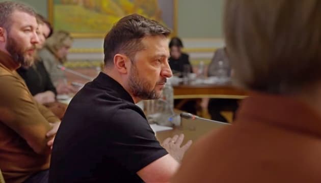 Zelensky: Russia's budget deficit reaches $100B, but can be covered by oil sales