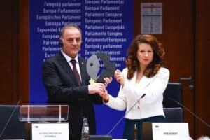 Jailed İstanbul Mayor İmamoğlu receives 2026 Paweł Adamowicz Award