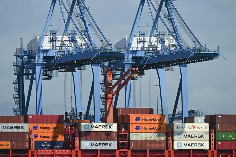 Panama Raids Former Canal Ports Operator Offices in Corruption Probe
