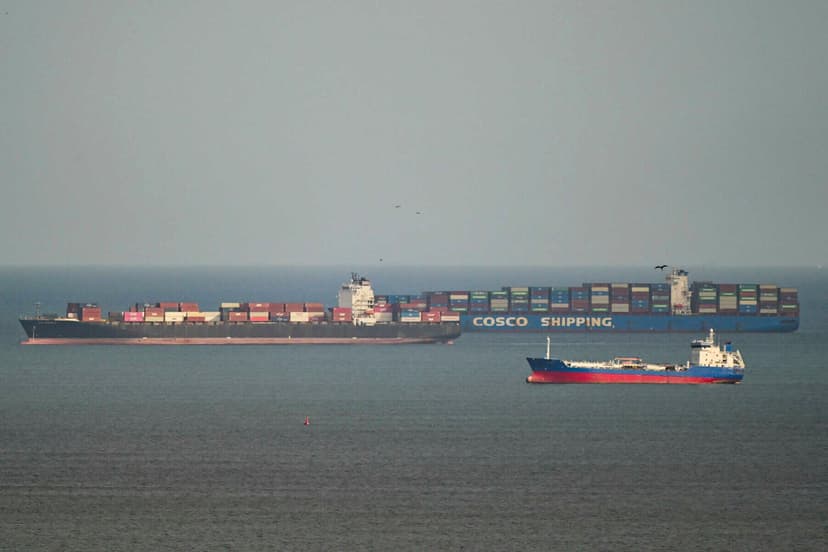 Panama Pushes Chinese Carrier COSCO to Restart Pacific Port Services