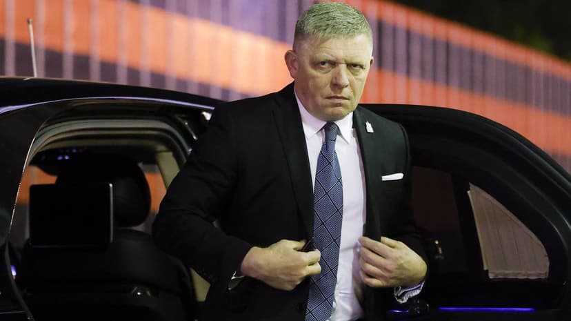 Slovak PM Fico Criticizes Ukrainian President Zelensky Amid Oil Pipeline Dispute