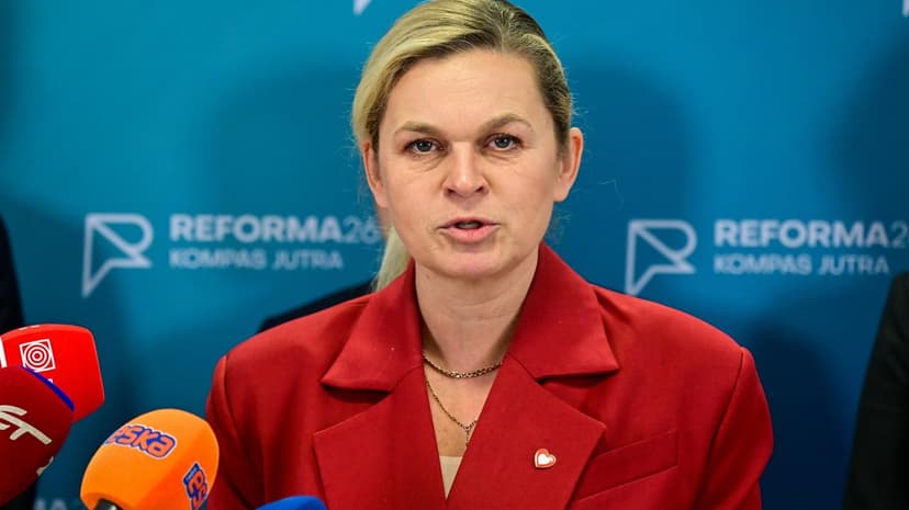 Polish Education Minister Ordered to Apologize to Professor Roszkowski